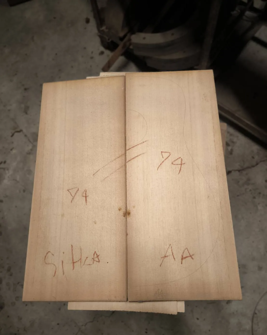 ไม้หน้า Sitka Spruce เกรด AA